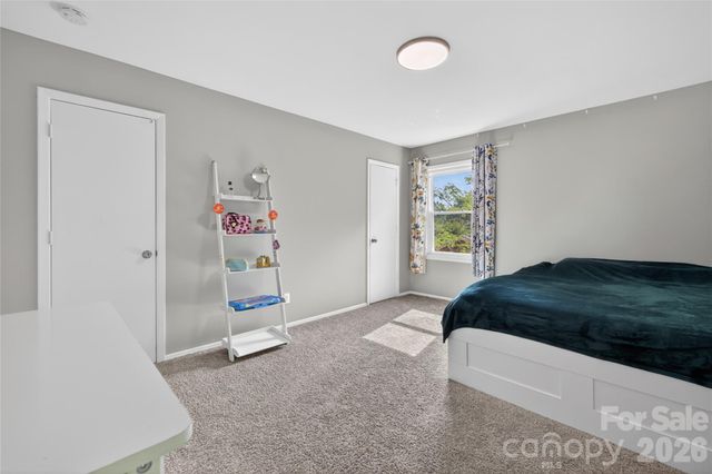 5200 Barrington Drive, Charlotte, NC 28215