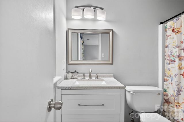 5200 Barrington Drive, Charlotte, NC 28215