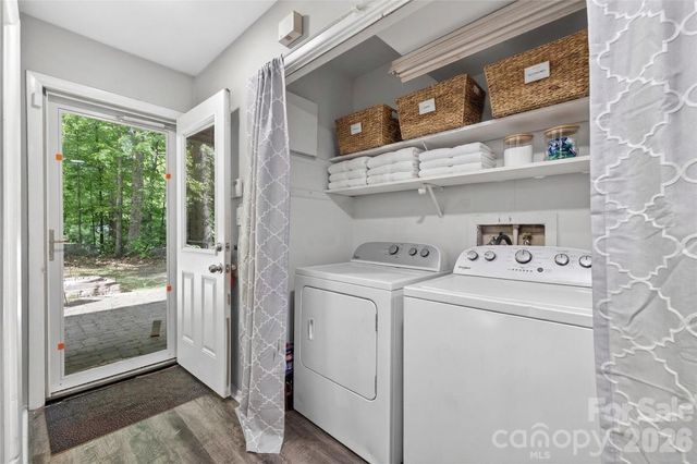 5200 Barrington Drive, Charlotte, NC 28215