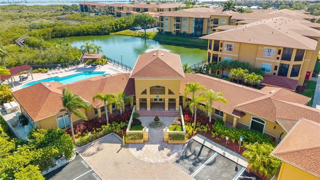 4333 BAYSIDE VILLAGE DRIVE 320, Tampa, FL 33615