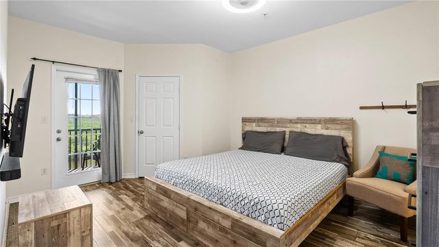 4333 BAYSIDE VILLAGE DRIVE 320, Tampa, FL 33615