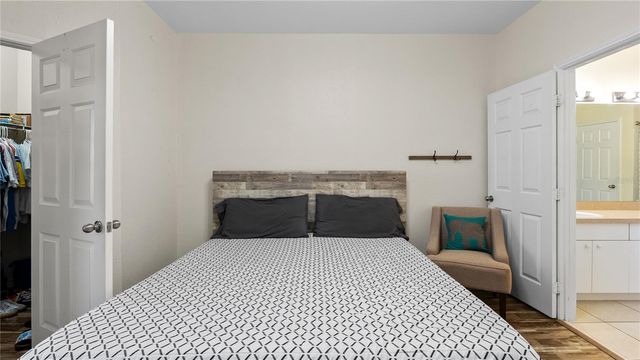 4333 BAYSIDE VILLAGE DRIVE 320, Tampa, FL 33615