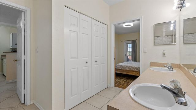 4333 BAYSIDE VILLAGE DRIVE 320, Tampa, FL 33615