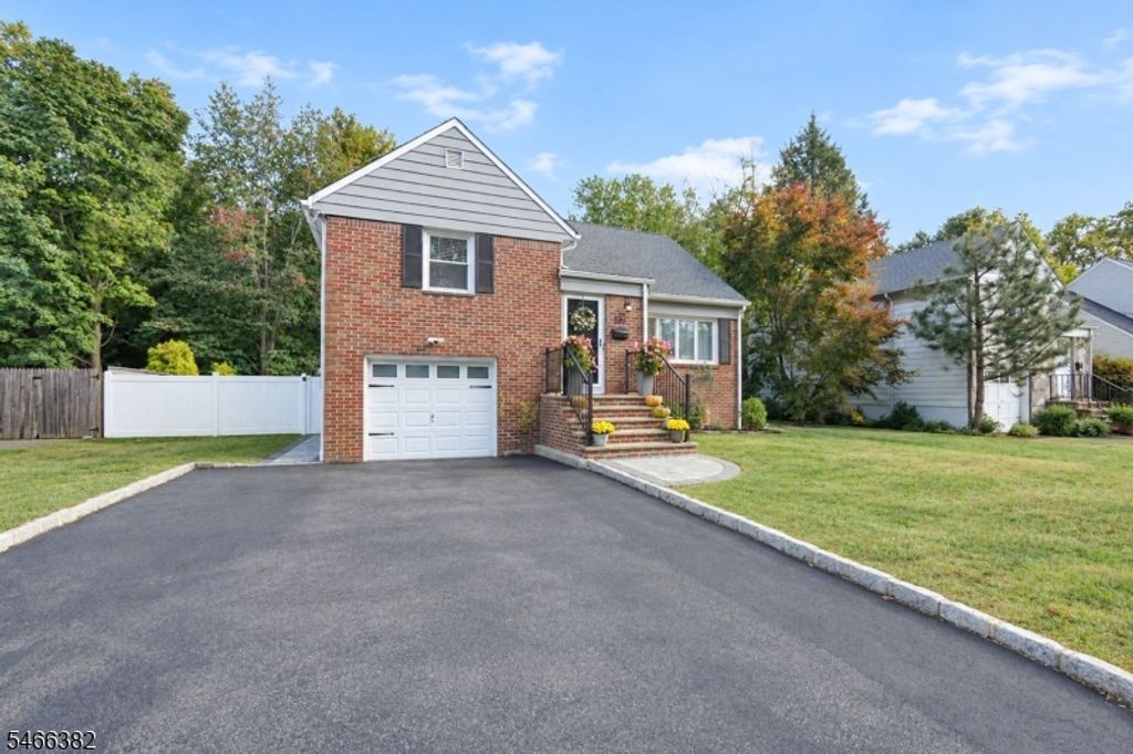 885 Salem Rd, Union Twp., NJ 07083 — photo 2