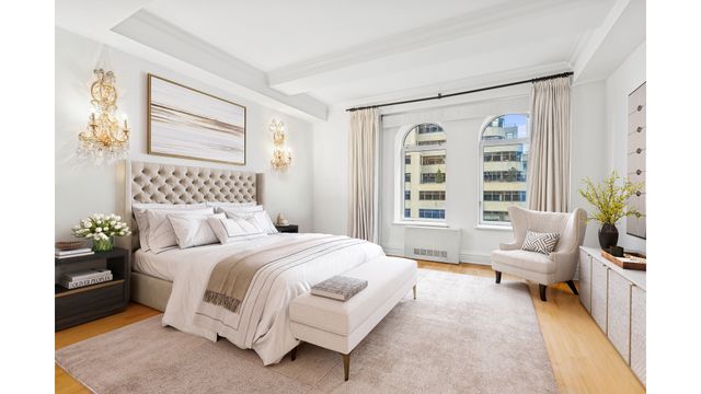 502 Park Ave Apt 12D, New York City, NY 10022