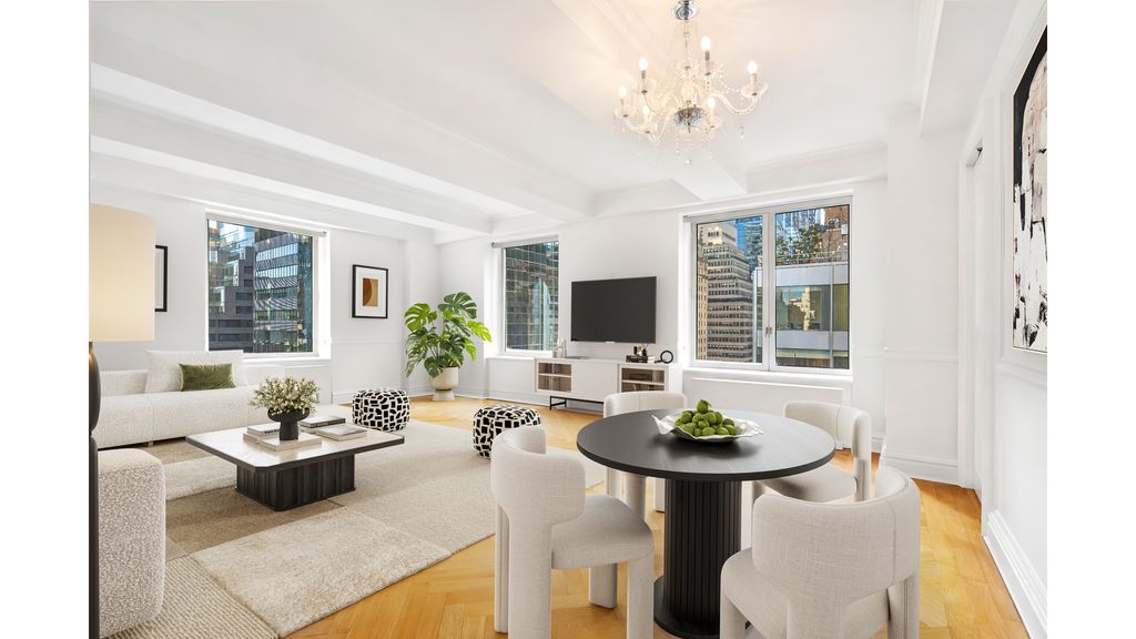 502 Park Ave Apt 12D, New York City, NY 10022