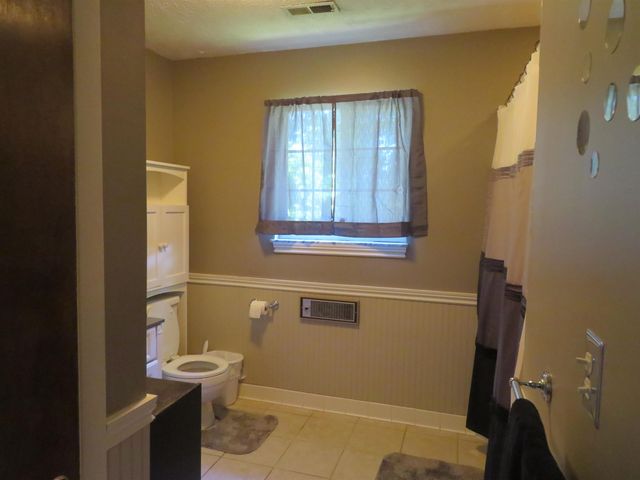 2216 AVINELL DRIVE, Milton, WV 25541