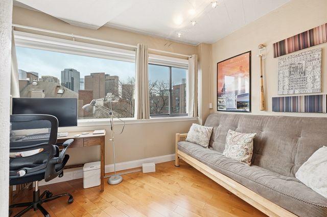 63 Atlantic 5D, Boston, MA 02110