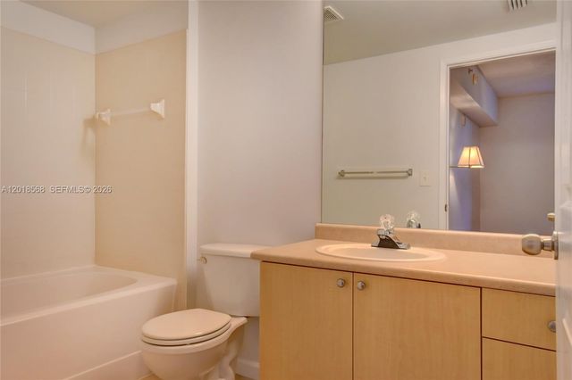 1919 Van Buren St 311A, Hollywood, FL 33020
