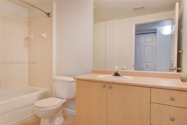 1919 Van Buren St 311A, Hollywood, FL 33020