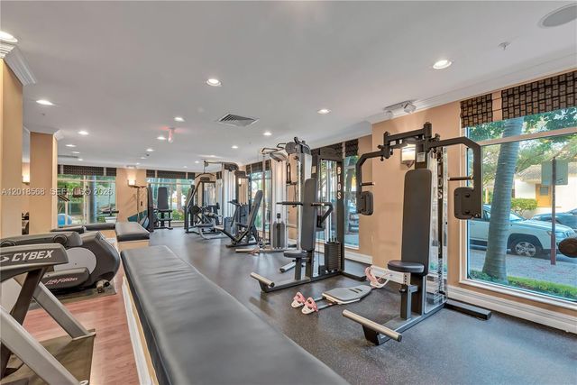 1919 Van Buren St 311A, Hollywood, FL 33020