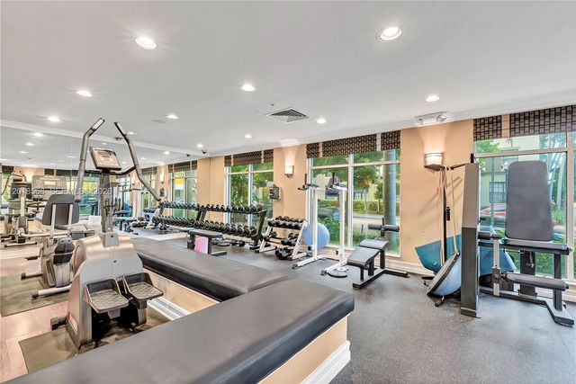 1919 Van Buren St 311A, Hollywood, FL 33020