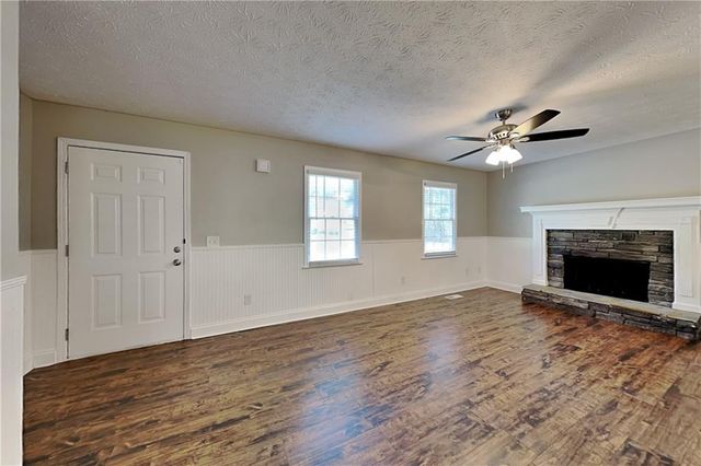 604 Dillon Drive, Douglasville, GA 30134