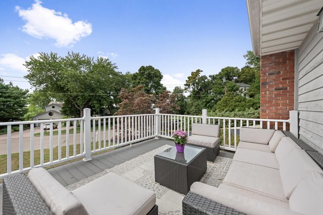 48020 Ridge Road, Grand Beach Vllg, MI 49117