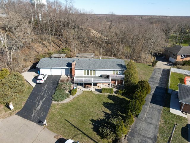 48020 Ridge Road, Grand Beach Vllg, MI 49117