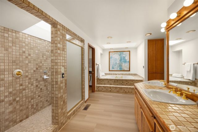 5303 143rd Avenue SE, Bellevue, WA 98006