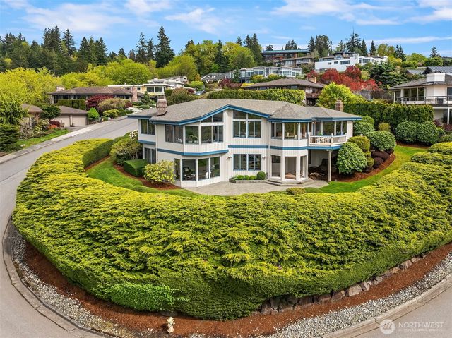5303 143rd Avenue SE, Bellevue, WA 98006
