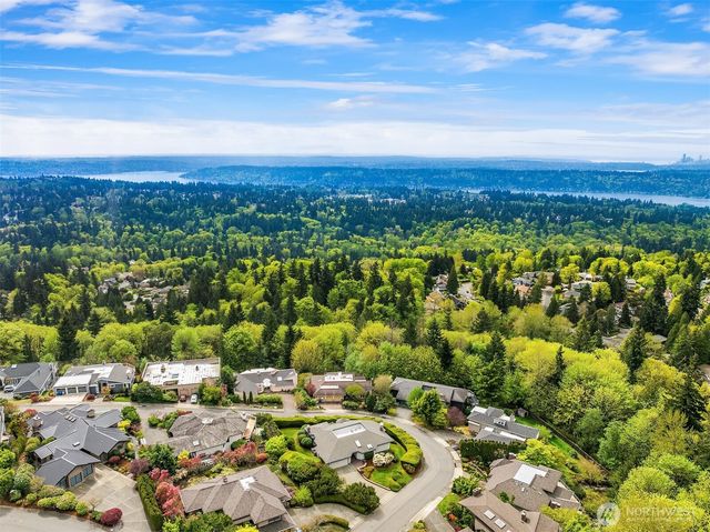 5303 143rd Avenue SE, Bellevue, WA 98006