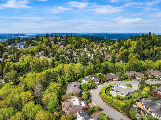 5303 143rd Avenue SE, Bellevue, WA 98006