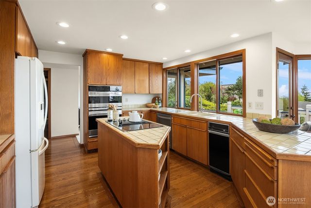 5303 143rd Avenue SE, Bellevue, WA 98006