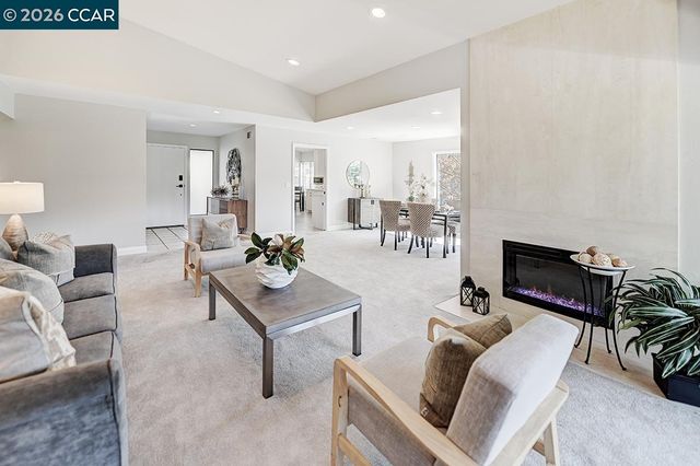 3612 Rossmoor Pkwy 1, Walnut Creek, CA 94595