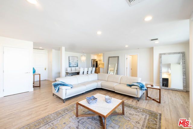 723 Palisades Beach Road 318, Santa Monica, CA 90402