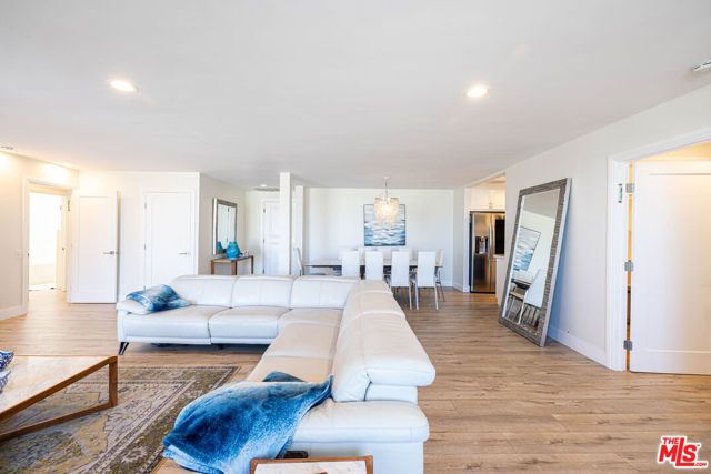 723 Palisades Beach Road 318, Santa Monica, CA 90402