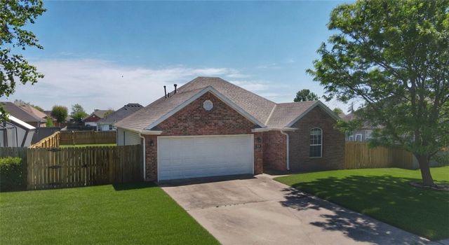 550 Bonanza, Centerton, AR 72719