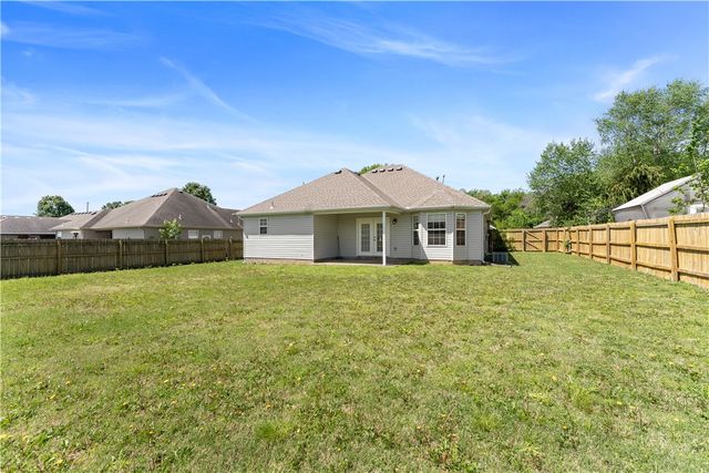 550 Bonanza, Centerton, AR 72719