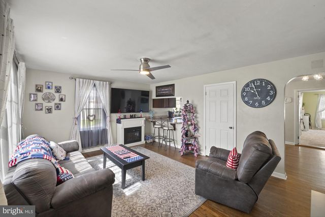 304 MOUL, Hanover, PA 17331