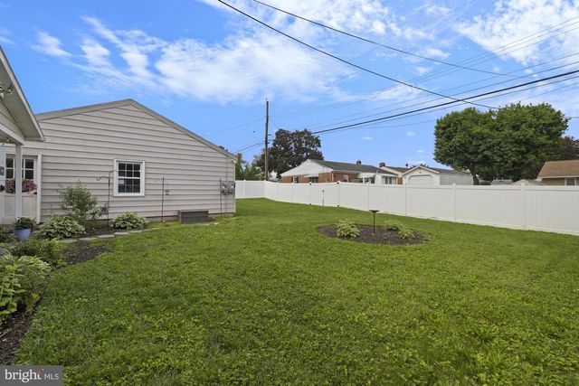 304 MOUL, Hanover, PA 17331
