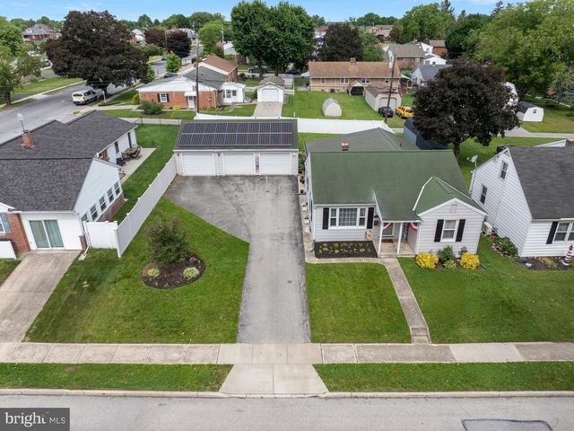 304 MOUL, Hanover, PA 17331
