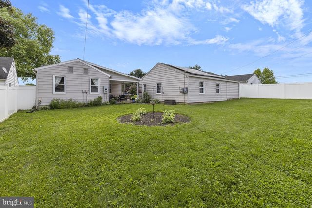 304 MOUL, Hanover, PA 17331