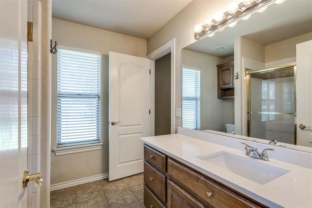 8509 NW 68th Terrace, Oklahoma City, OK 73132