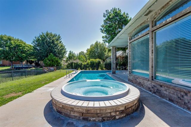 8509 NW 68th Terrace, Oklahoma City, OK 73132