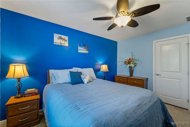 1 Skylark Lane, Wheatfield, NY 14304