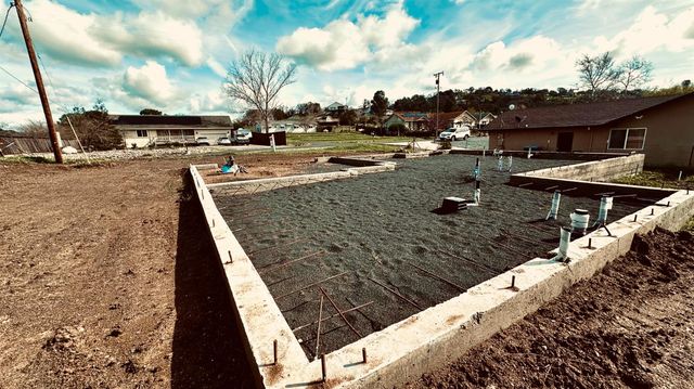 2098 Quail Hill Rd, Copperopolis, CA 95228