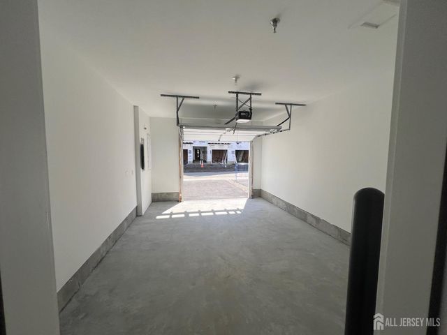 10106 Donatello, West Windsor, NJ 08540