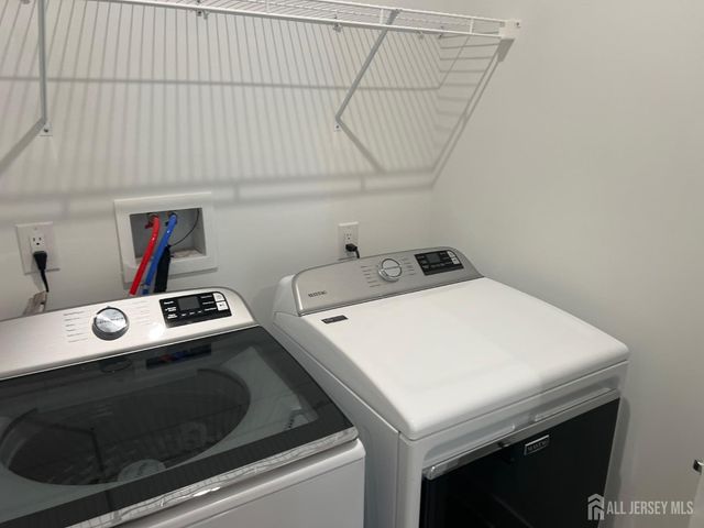 10106 Donatello, West Windsor, NJ 08540