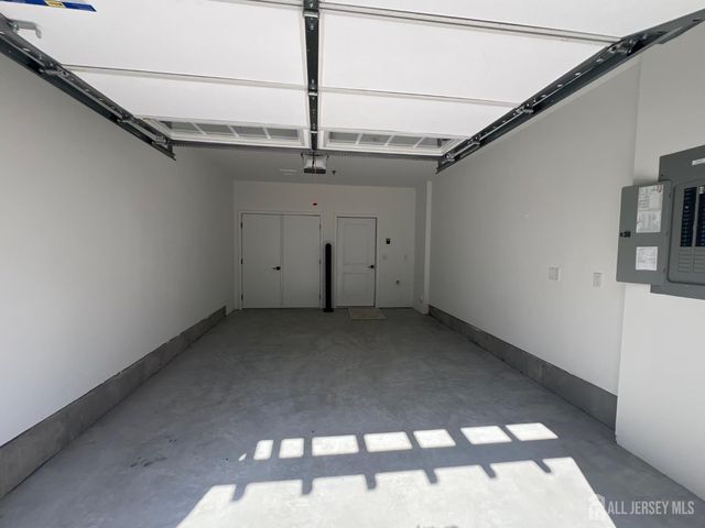 10106 Donatello, West Windsor, NJ 08540