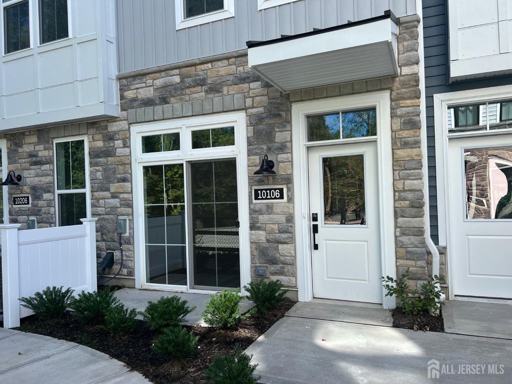 10106 Donatello, West Windsor, NJ 08540