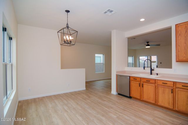 9237 N Centipede Avenue, Tucson, AZ 85742