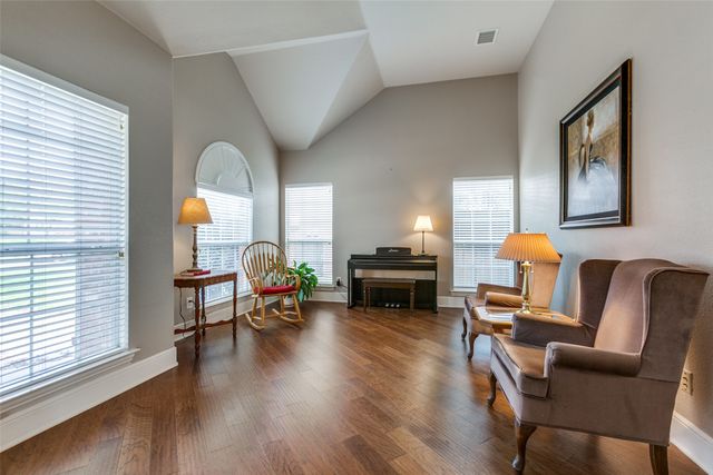 518 River Birch Trail, Garland, TX 75040