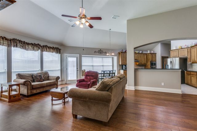 518 River Birch Trail, Garland, TX 75040