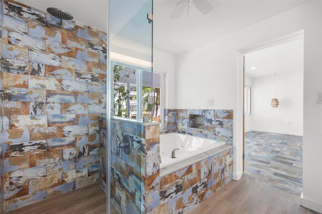 1895 Ixora Rd, North Miami, FL 33181