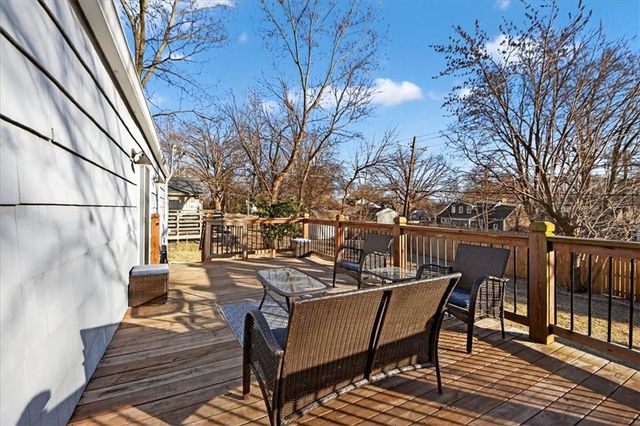 5109 W 71st Street, Prairie Village, KS 66208