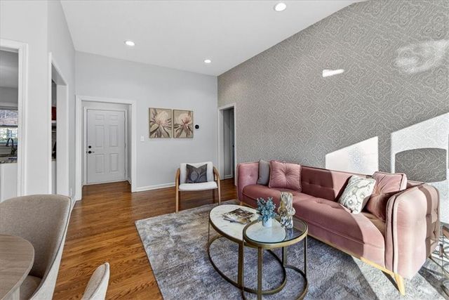 5109 W 71st Street, Prairie Village, KS 66208