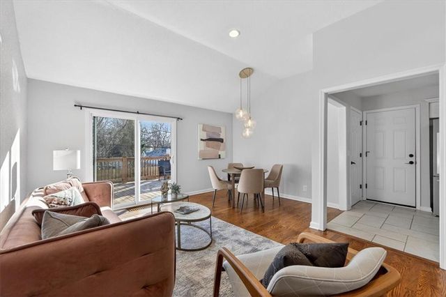 5109 W 71st Street, Prairie Village, KS 66208