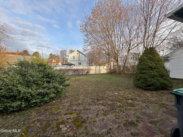 45 Hudson Avenue, Colonie, NY 12205