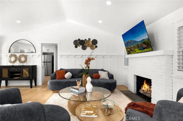 307 Fernando, Newport Beach, CA 92661